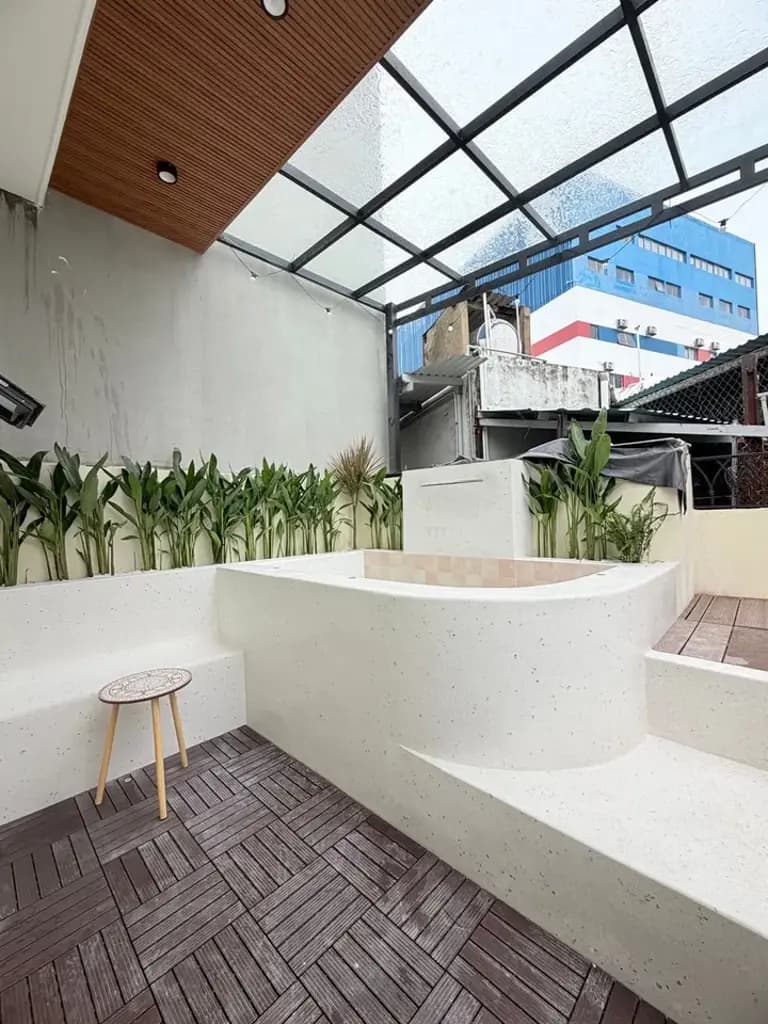 Main-🔥 NHÀ 3 TẦNG – BỒN SỤC JACCUZI SÂN THƯỢNG – CÁCH BIỂN ~40M 🌊💥 63,2M² | 3PN | 3WC | GIÁ 7,2 TỶ💰DÒNG TIỀN 720 TRIỆU/NĂM-2