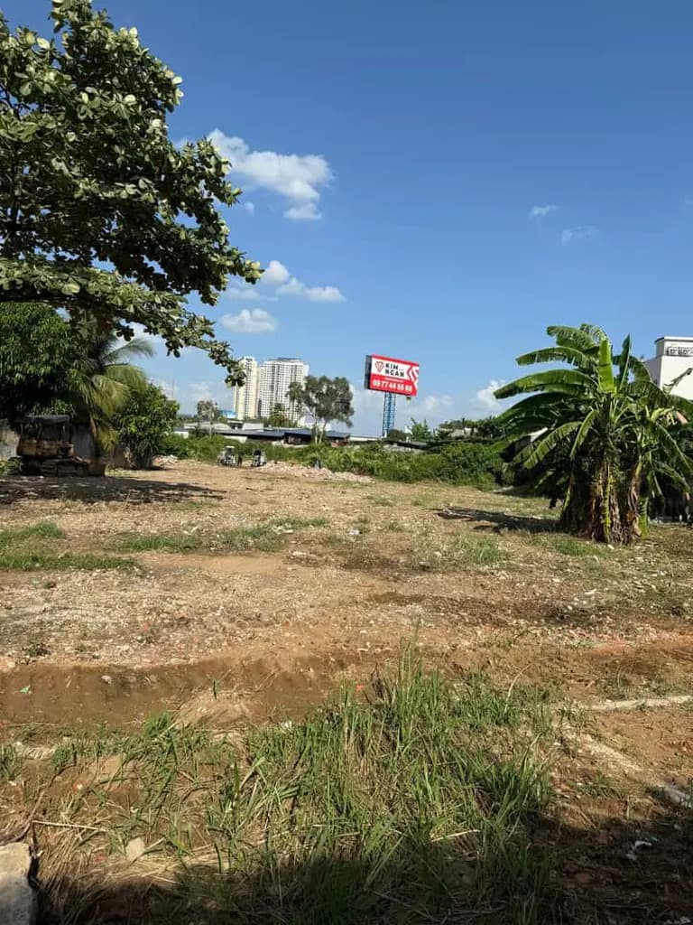 Cho thuê đất trống mặt tiền Mai Chí Thọ, kế bên căn hộ cao cấp Eaton Park Quận 2