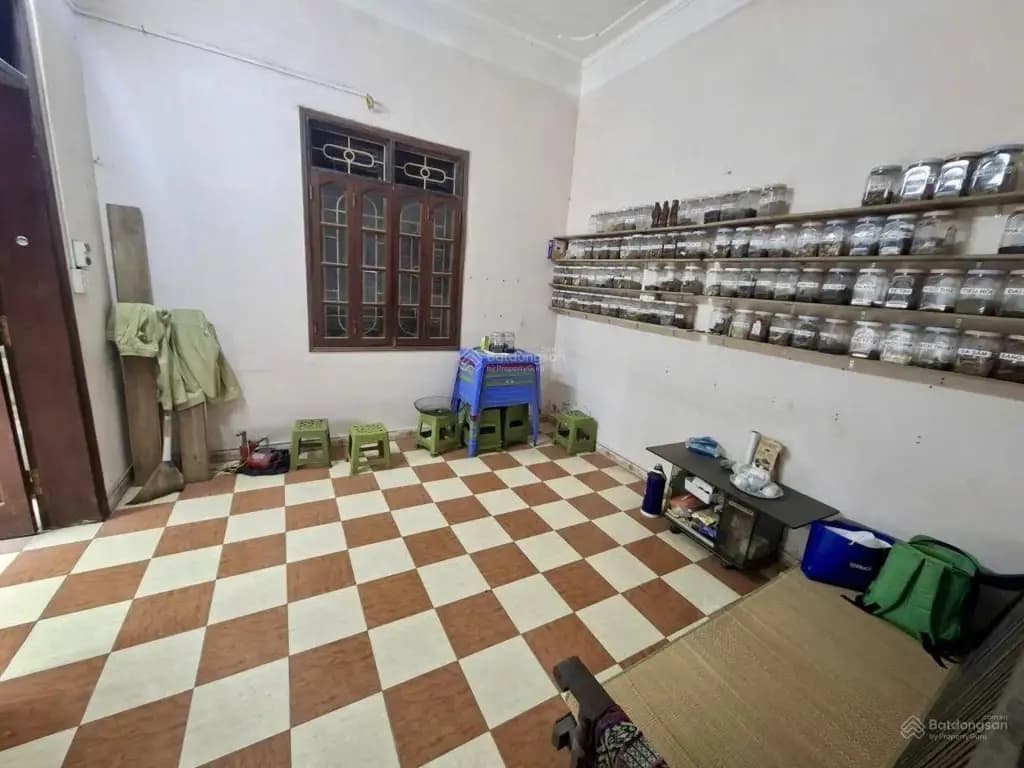 Main-YÊN HÒA – CẦU GIẤY – NHÀ 3 TẦNG × 40M² – SÂN RIÊNG CỰC RỘNG 100M² – 2PN – FULL ĐỒ CƠ BẢN – GIÁ 15 TRIỆU/THÁNG-5
