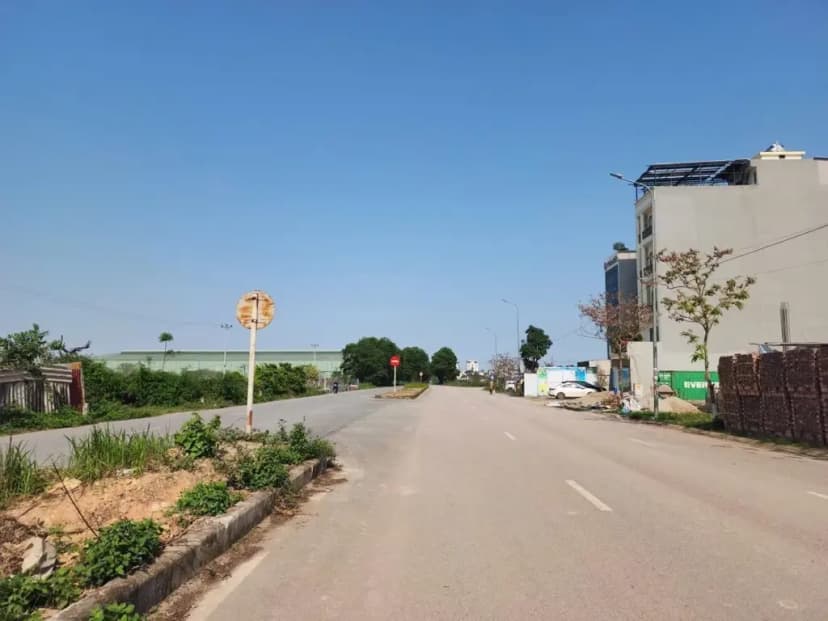 Bán đất khắc niệm 1 đường 40m dãy L9. Diện tích 100m mặt tiền 5m hướng tây bắc. Phường hạp lĩnh tỉnh bắc ninh
