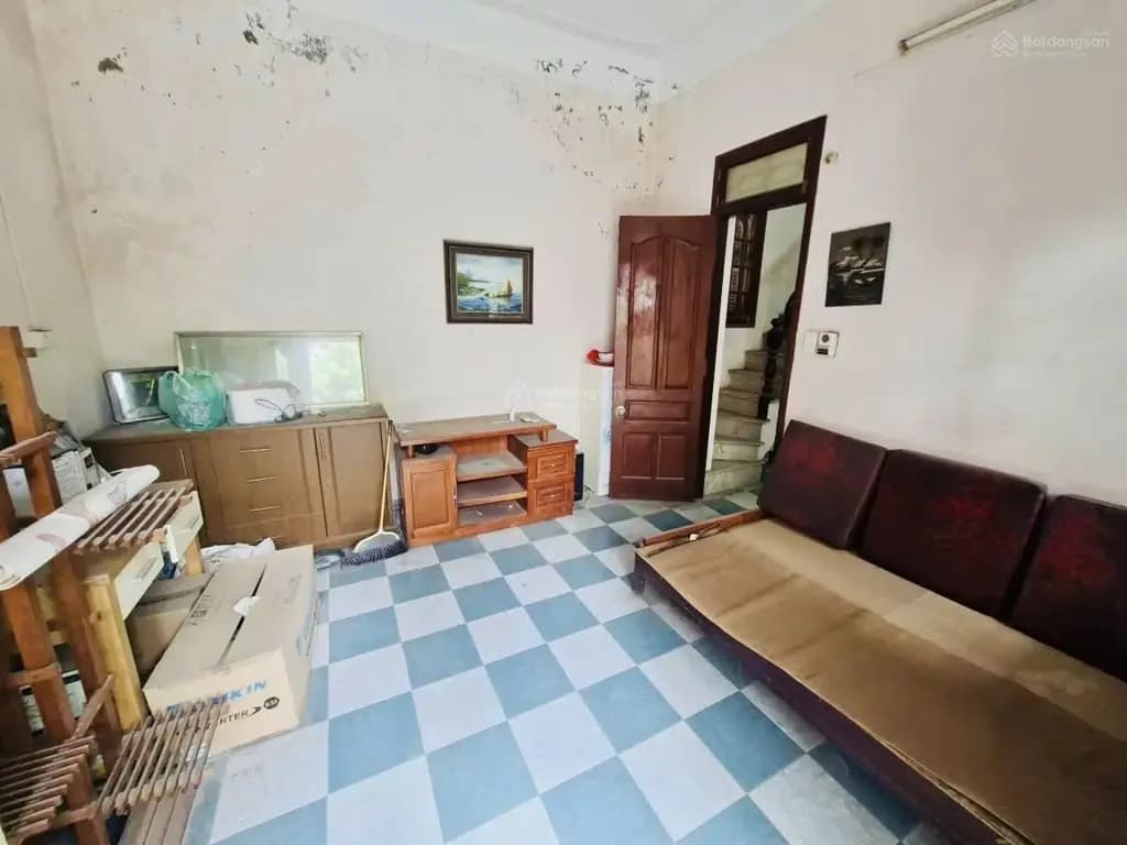 Main-YÊN HÒA – CẦU GIẤY – NHÀ 3 TẦNG × 40M² – SÂN RIÊNG CỰC RỘNG 100M² – 2PN – FULL ĐỒ CƠ BẢN – GIÁ 15 TRIỆU/THÁNG-1