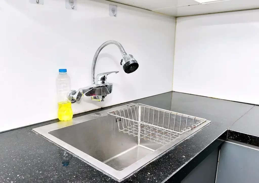 Main-🏡 DƯƠNG QUẢNG HÀM – CẦU GIẤY – NHÀ RIÊNG 3 TẦNG – 2PN – 10 TRIỆU/THÁNG-2