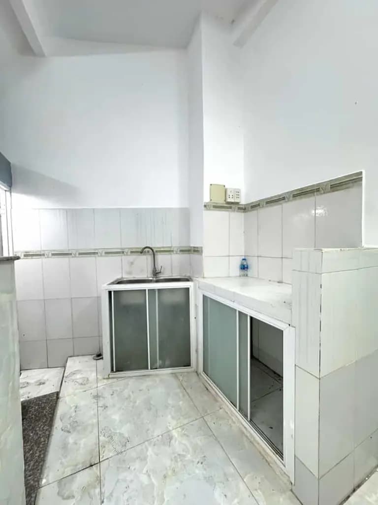 Main-2.38 TỶ – NHÀ 3 TẦNG – 2PN SIÊU RỘNG – SHR RIÊNG – LƯƠNG VĂN CAN Q8-2