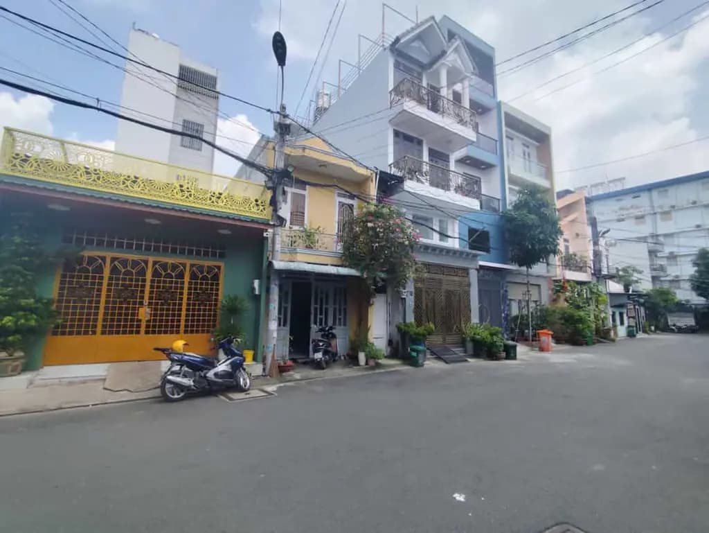 Main-Bán nhà phường Trung Mỹ Tây, mặt tiền Nguyễn Cự Vọng, KT 5x12m nhà cấp bốn, giá 4,050 Tỷ-1