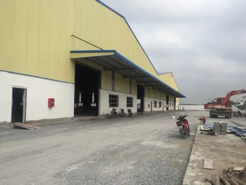 Cần cho thuê kho xưởng khu công nghiệp Long Hậu Long An. 2.550m² / 3.300m² / 2.100m² / 4.400m² / 2.800m² / 5.400m² / 3.500m² / 6.200m²