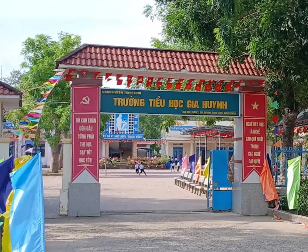 Main-Bán Đất 3011.5m2 có sẵn 200 m2 thổ cư giá 1.99 tỷ tại Xã Gia Huynh Huyện Tánh Linh Bình Thuận-0
