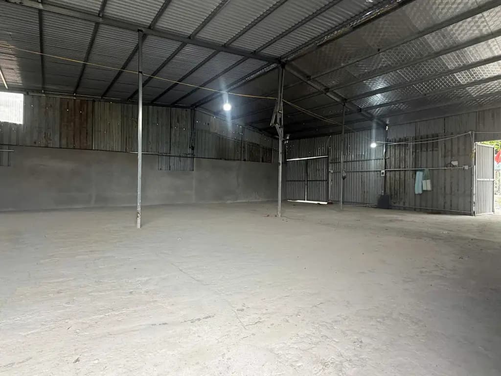 Main-Cho thuê kho xưởng 350m2 + đất trống 1000m2 gần Thanh Hà. Ô tô tải vào. Giá 15tr/tháng-1