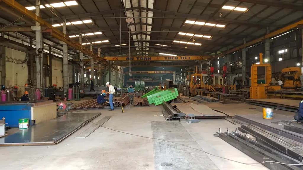Main-CHO THUÊ NHÀ XƯỞNG NẰM ĐƯỜNG HÀ DUY PHIÊN BÌNH MỶ CU CHI. DT: 1200M GIÁ 35 TRIÊU LH; 0908561228-0