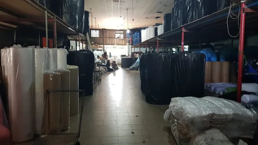Main-NHÀ XƯỞNG CHO THUÊ ĐƯỜNG NGUYỄN VĂN QUÁ QUẬN 12 DT: 400M GIÁ 33 TRIÊU LH; 0944977229-1