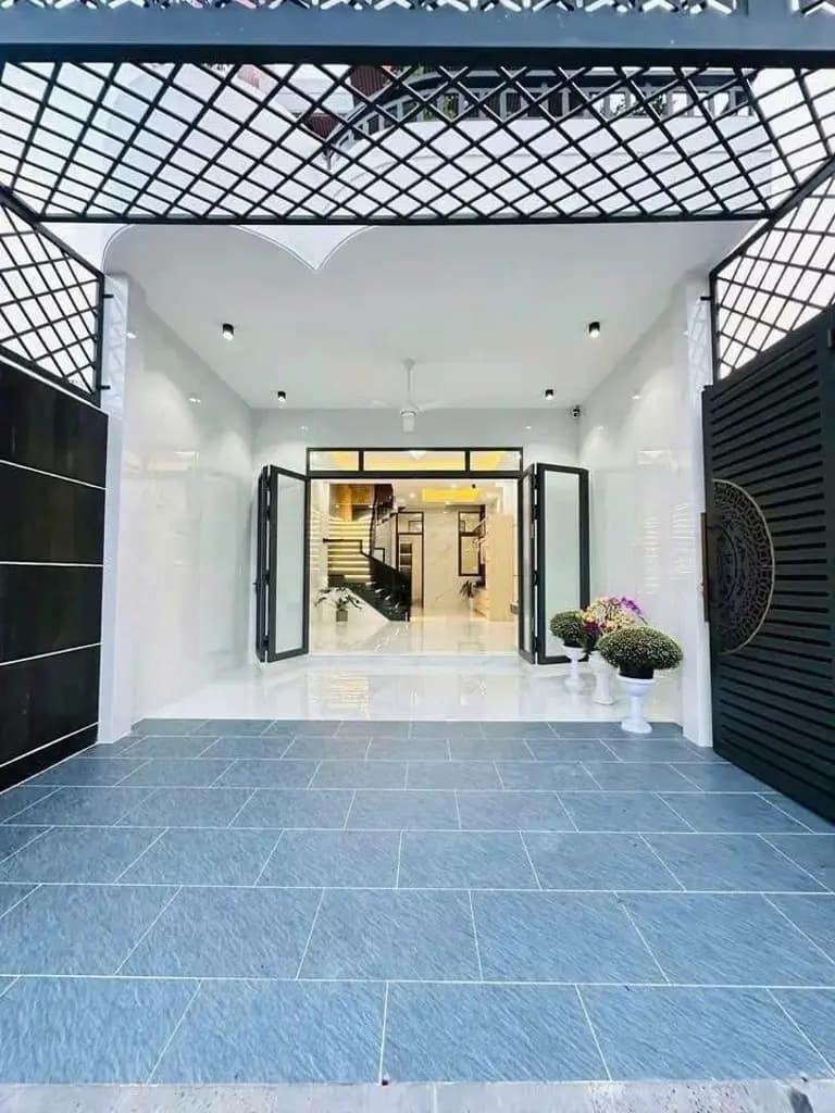 Main-1ty650 Còn Bớt Lộc!! Cần Tiền Về Quê Bán Nhanh Căn Nhà Trệt Lầu Mới Xây Ngay Chợ-1