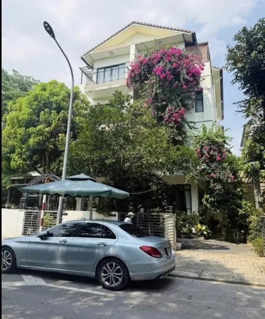 Main-Cho thuê biệt thự nhà vườn mặt phố Mễ Trì, Nam Từ Liêm, Hà Nội.-0