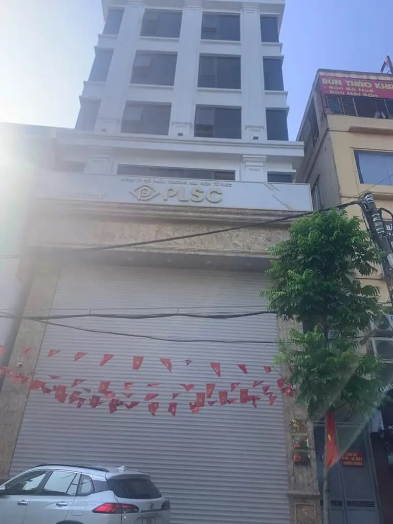 Cho thuê nhà mặt phố Đào Tấn diện tích 160m x 4 tầng, mặt tiền 7m, thang máy, nhà mới