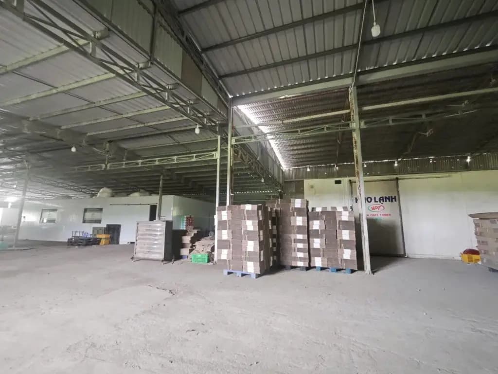 Main-Cho thuê Kho, nhà xưởng 2400m2 có sẵn điện 3 pha đường xe container giá 80 triệu tại Bến Tre-1