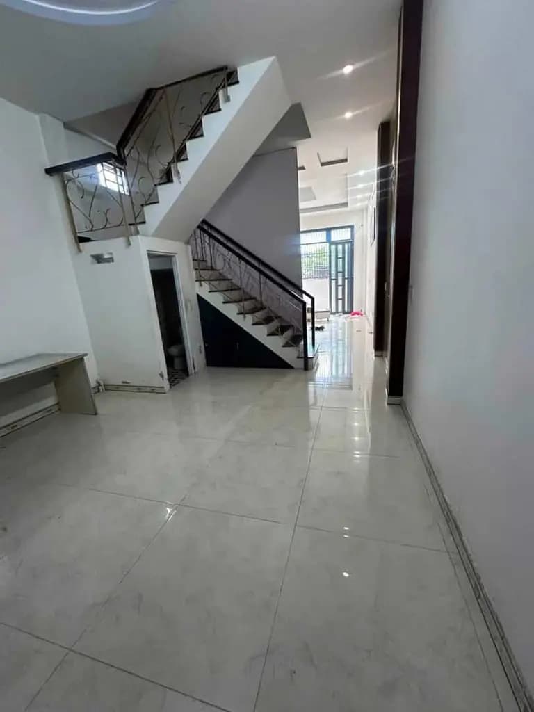 Main-NGUYÊN CĂN ĐƯỜNG 48 TRỆT 2 LẦU 3PN, 3WC, GIÁ CHỈ 11TR-2