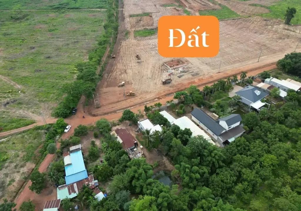 Main-Bán Đất 200m2 có sẵn 100 m2 thổ cư giá 350 triệu tại Đường Mai Thúc Loan Xã Tân Tiến Huyện Đồng Phú Bình Phước-3