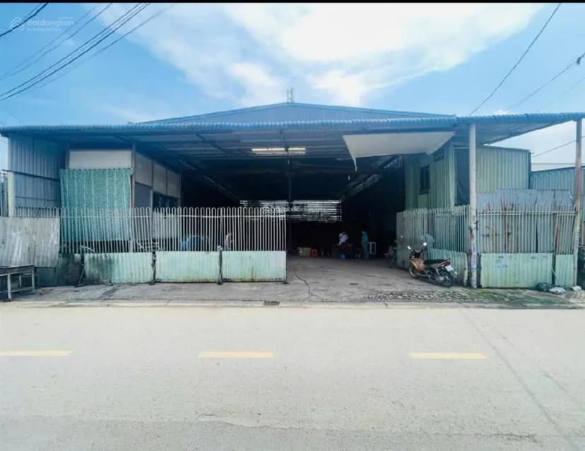 Giảm 4 tỷ bán gấp xưởng 651m2 vào khai thác ngay gần quốc lộ thông xe tải vị trí đẹp hiếm