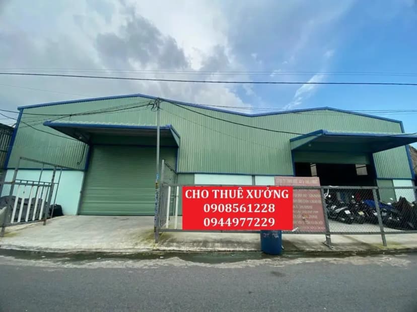 NHÀ XƯỞNG CHO THUÊ ĐƯỜNG QL_1A AN PHÚ ĐÔNG QUẬN 12 DT: 700M GIÁ 60 TRIÊU/THÁNG LH: 0908561228
