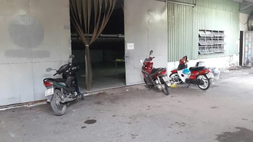 NHÀ XƯỞNG CHO THUÊ XÃ ĐÔNG THẠNH HUYỆN HÓC MÔN DIỆN 600M GIÁ 35 TRIÊU/THÁNG