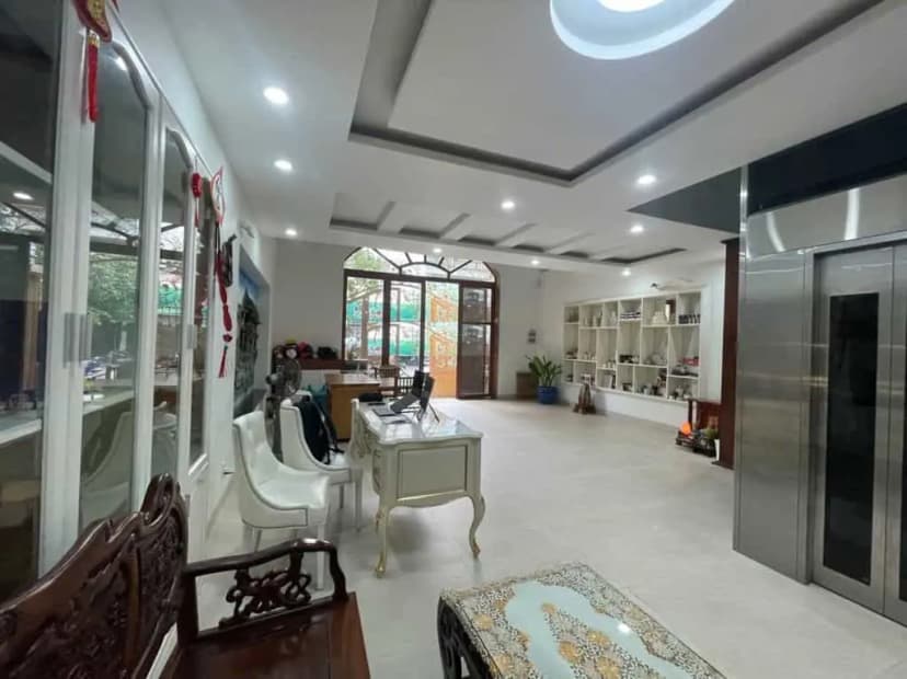 CHO THUÊ TÒA NHÀ MẶT TIỀN ĐƯỜNG 24M KHU BÊN SÔNG PHẠM VĂN ĐỒNG TRỆT 4 LẦU THANG MÁY
