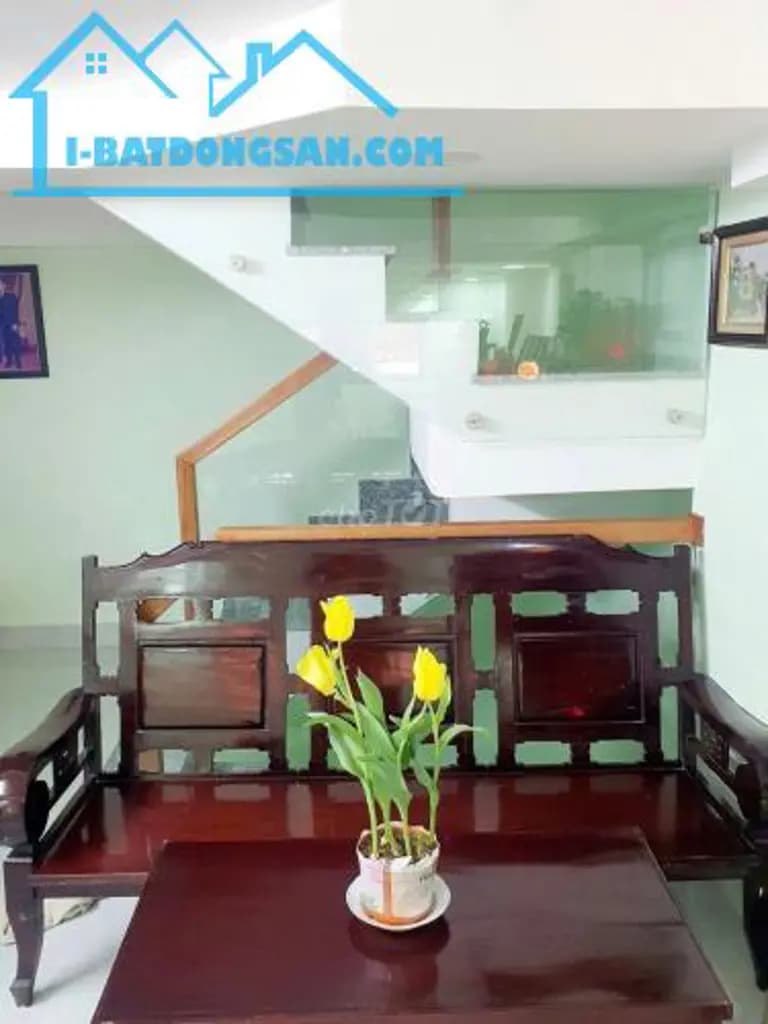 Main-Cho thuê rẻ nguyên căn 1 trệt 3 lầu Nguyễn Đình Chiểu Quận 3 TP.HCM-5