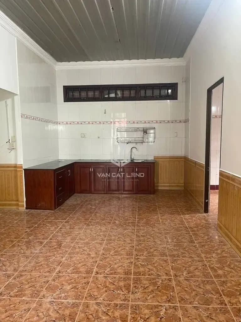 Main-🏡 CHO THUÊ NHÀ CẤP 4 HẺM NGUYỄN HỮU CẢNH – LÀNG DU LỊCH CHÍ LINH – 195M² – 3PN – 7 TRIỆU/THÁNG-3