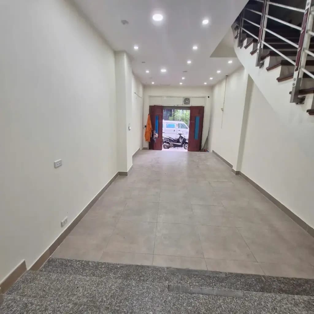 Main-Cho thuê nhà HOÀNG QUỐC VIỆT, Cầu Giấy. 20 triệu/tháng. Ưu tiên: Hộ Gia Đình, Văn phòng, KD Onl.-1