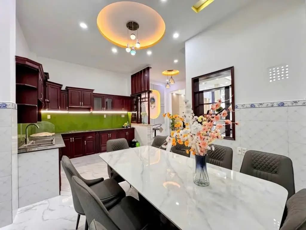 Main-CHỦ NGỘP BANK - GIẢM GẤP BÁN NHANH MẶT TIỀN SẦM UẤT. BIỆT THỰ MINI GẦN BÌNH LONG. 3 TẦNG.-3