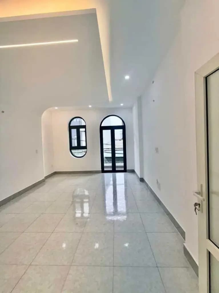Main-Bán nhà 1 sẹc Lâm Thị Hố, nhà mới 3 tầng 4x17m, hẻm 6m. Giá chỉ 5,670 Tỷ-5