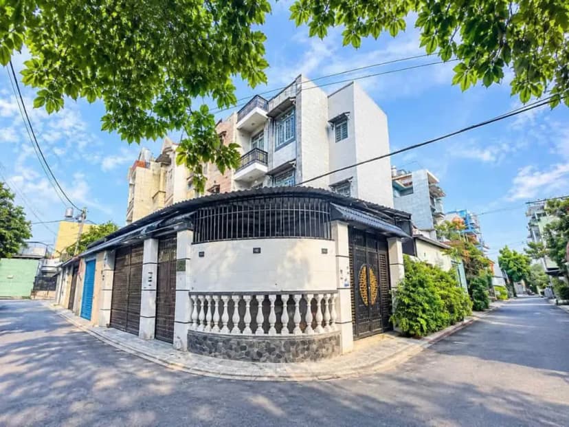 Bán căn góc MT đường nhánh thông Tân Chánh Hiệp 07, 8,5x13m 3 tầng. Giá 5.6 Tỷ