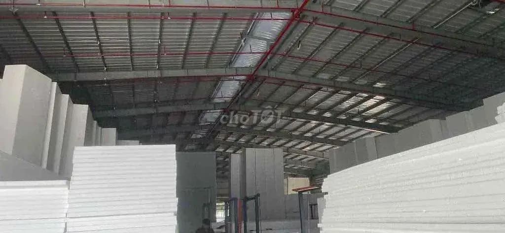 Main-CHO THUÊ XƯỞNG 1700m GẦN KCN NAM TÂN UYÊN-2