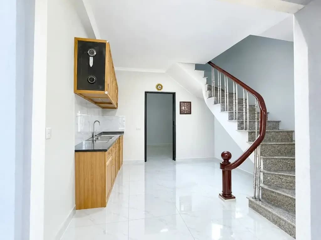 Main-Cho thuê nhà riêng 2 Tầng full đồ tại Miêu Nha, Xuân Phương, Tây Mỗ, gần đường 70 giá5tr-1
