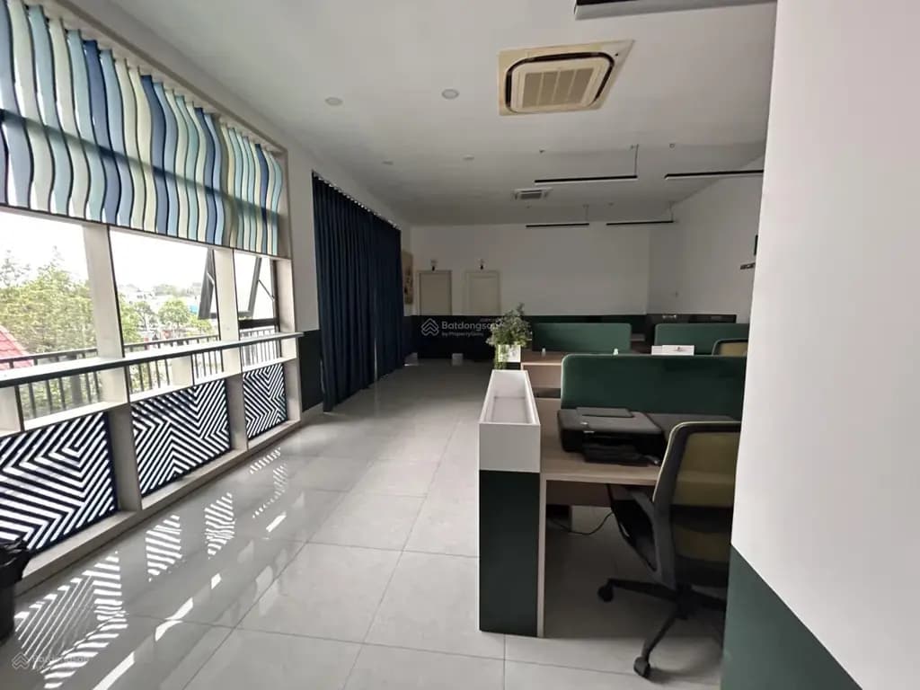 Main-Cho thuê nhà 1 trệt 2 lầu Thủ Dầu Một - Diện tích : 11x30, - Xây dựng : 200m2, sàn 600m2-2