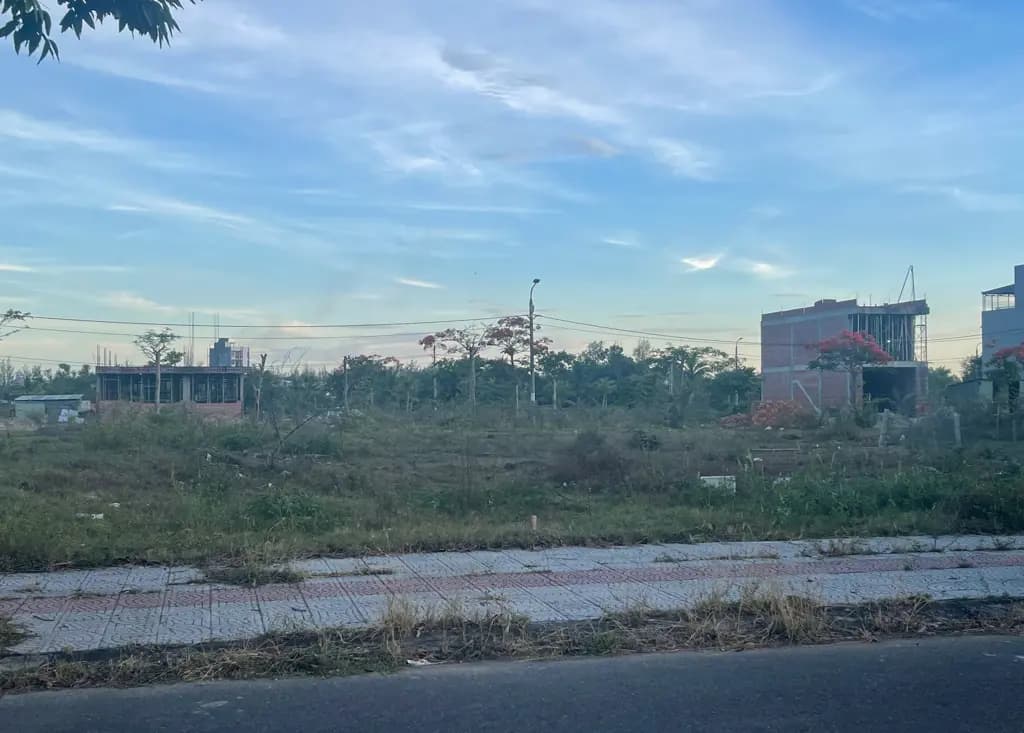 Main-GIÁ BẤT NGỜ CHỈ 4,3 TỶ – ĐẤT NAM HÒA XUÂN, NGAY CÔNG VIÊN ĐẦM SEN!-3