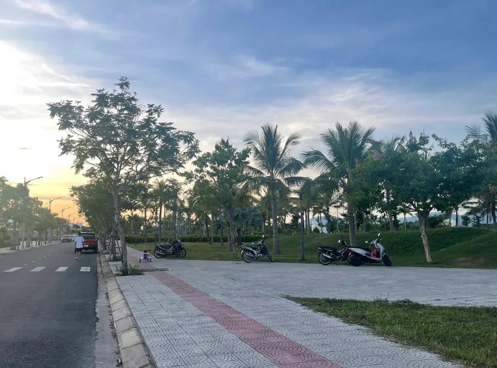 Main-GIÁ BẤT NGỜ CHỈ 4,3 TỶ – ĐẤT NAM HÒA XUÂN, NGAY CÔNG VIÊN ĐẦM SEN!-2