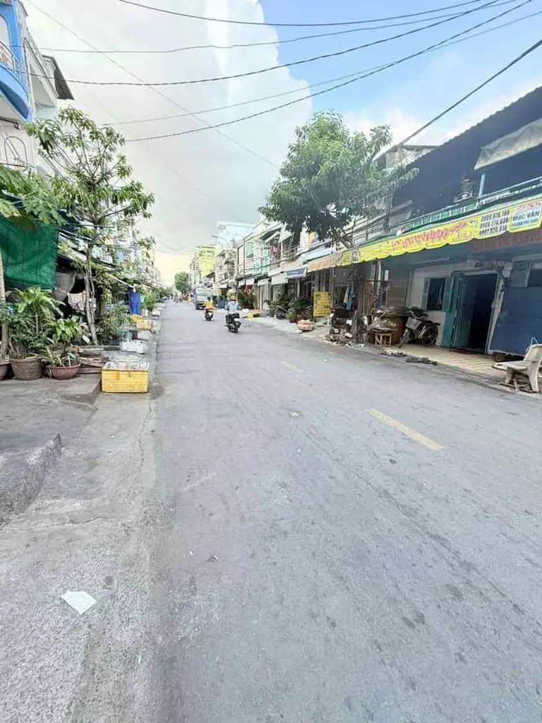 Main-BÁN NHÀ MẶT TIỀN MẠC VÂN, QUẬN 8 – 3 TẦNG, 4 PHÒNG NGỦ – VỪA Ở VỪA KINH DOANH-5