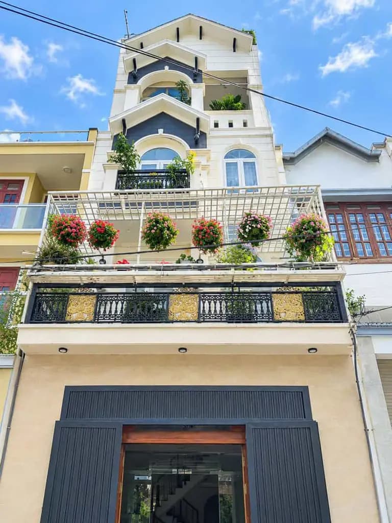 Nhà đẹp, hiện đại 5x17m 5 tầng đường Trần Thih Năm, P.TCH quân 12. Giá 7,7 Tỷ