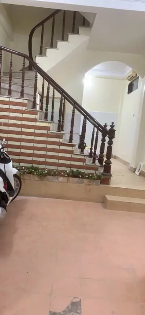 Cho thuê nhà nguyên căn 4 phòng ngủ phố Bạch Mai, Hai Bà Trưng, Hà Nội