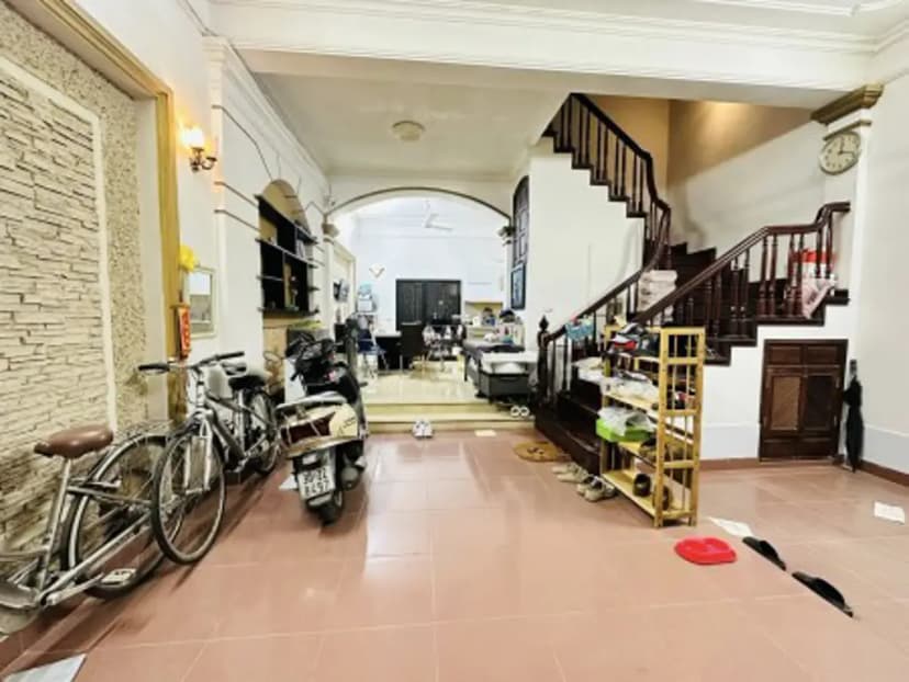 Bán 73m – 4 Tầng – 6m.Mặt Tiền. ( Hoàng Quốc Việt ) Cầu Giấy. Ô tô kinh doanh