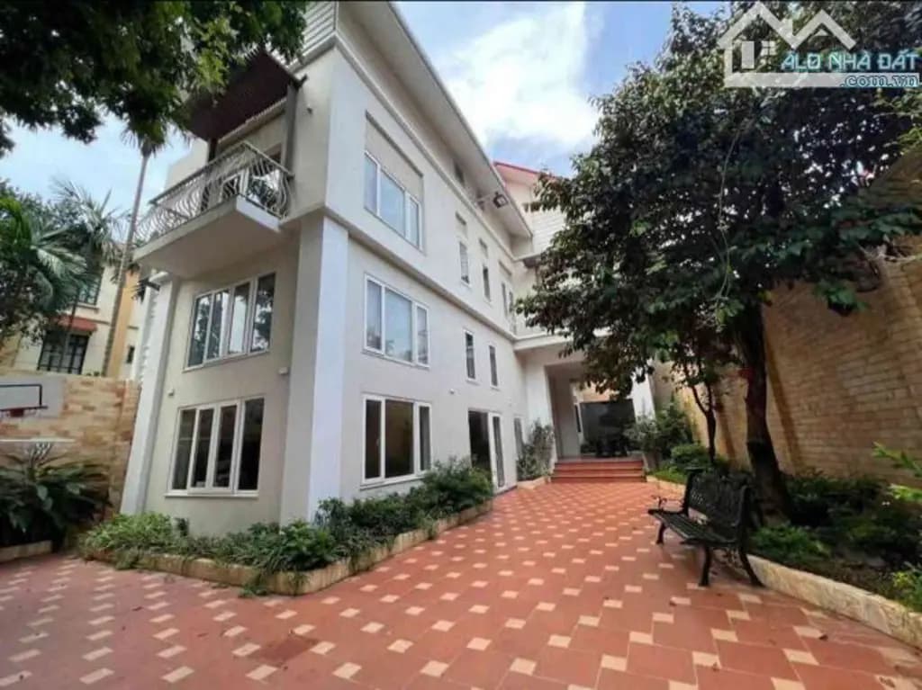 Main-Biệt thự Ngọc Thụy 313m2- Ô tô tránh - Mặt tiền 13.5m - Hưởng lợi quy hoạch-8