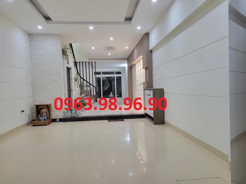 Cho thuê nhà đường Nguyễn Văn Lộc, Hà Đông, 80m2, 5 tầng, MT 5m, nhà đẹp, thiết kế hiện đại 23tr/th