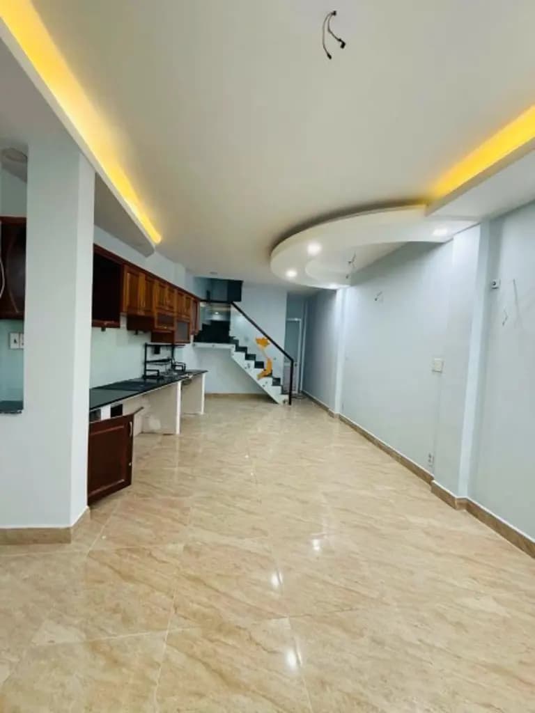 M1007_ Bán nhà 2 tầng - 35m2 - ngang 5m - tại Nguyên Duy Dương, Phường Hòa Hưng, chỉ nhỉnh 5 tỷ.