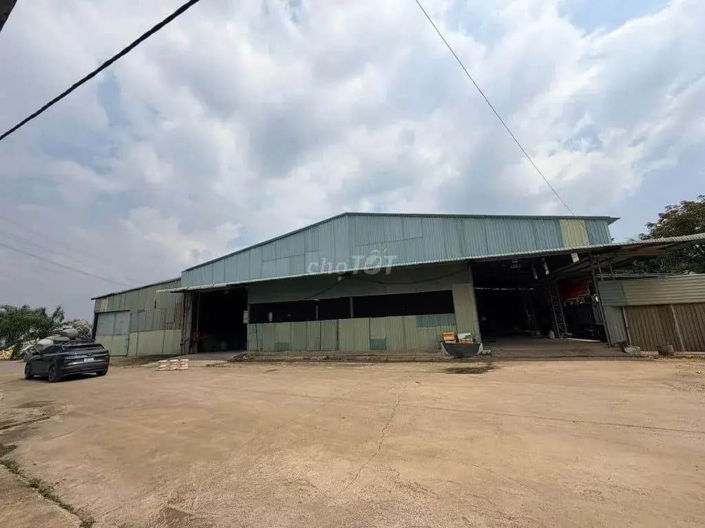 Main-Xưởng Dĩ An 2500m/80tr Đường Cont Có Bình Điện SX-0