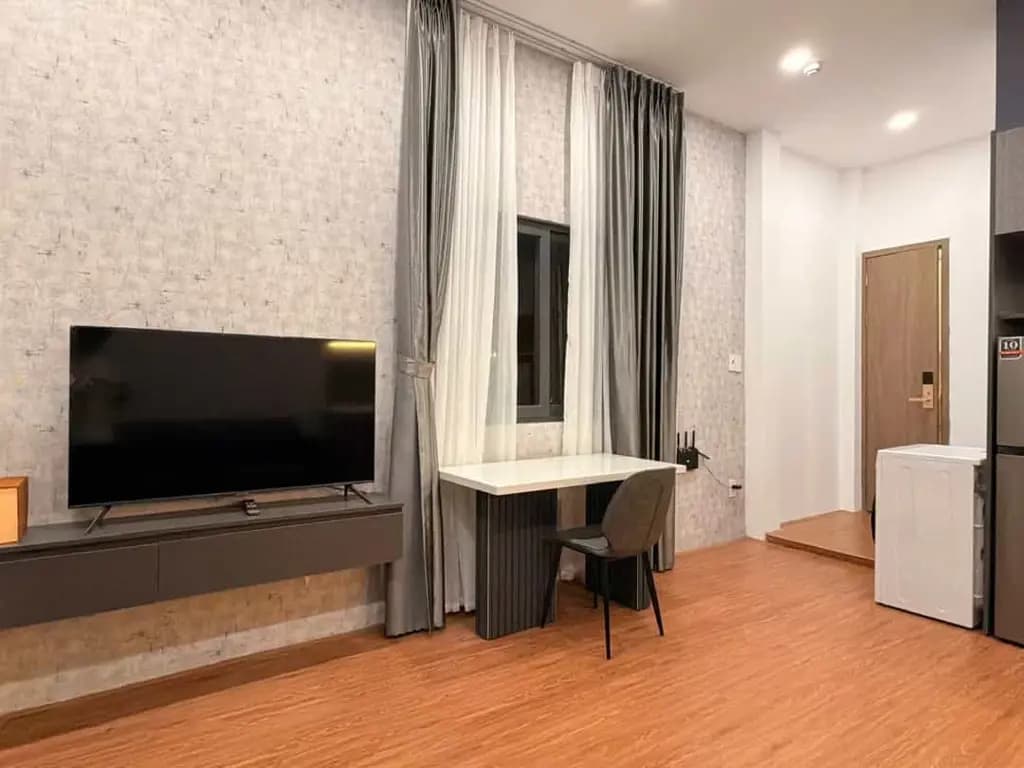 Main-Chủ Cần Bán Gấp CH Golden Plaza, GIÁ 1 TỶ 730, DT 89,2m², 2PN2WC, nội thất chủ tặng, SHR-0