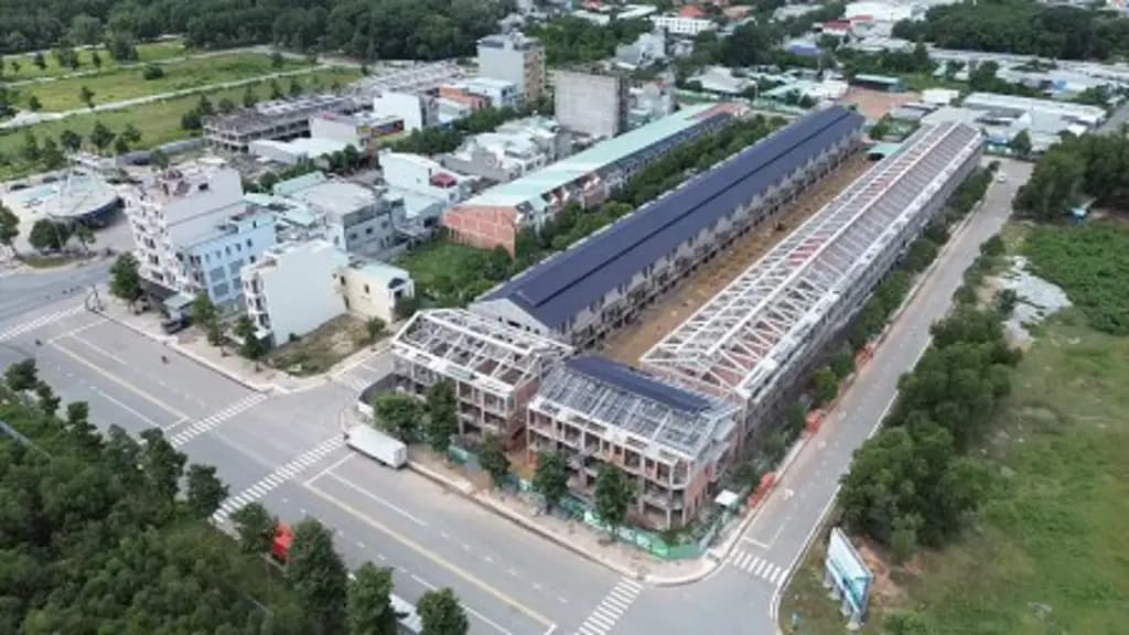 Main-Nhà phố thương mại Becamex Bình Dương. DT 150m² (5x30) ngay mặt tiền Đại lộ Lê Lợi-2