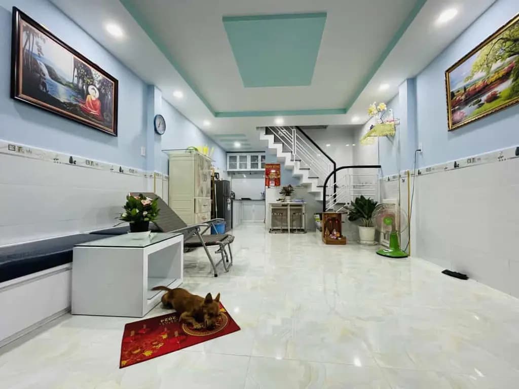 Main-Nhà rẻ nhỏ xinh - dt 40m2 2 tầng - khu Tân Sơn Nhì - quy hoạch ổn định - Giá chỉ 3,7 tỷ TL-0