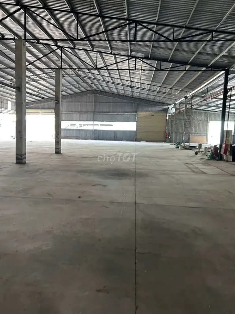 Main-Xưởng Dĩ An 2500m/80tr Đường Cont Có Bình Điện SX-1