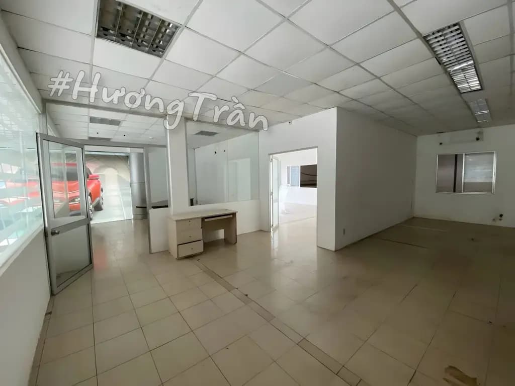 Main-👉330 Triệu - CHO THUÊ MẶT BẰNG GÓC SHOWROOM 1.633m2 MẶT TIỀN ĐƯỜNG 30/4, P. TÂN AN-7