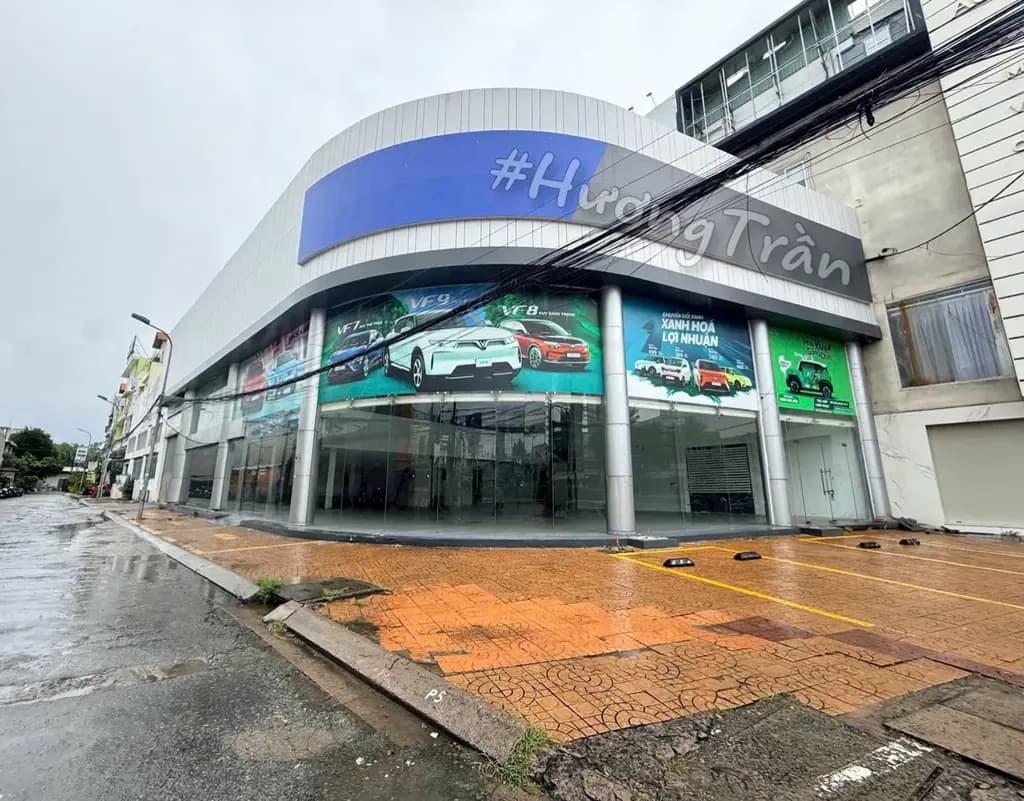 Main-👉330 Triệu - CHO THUÊ MẶT BẰNG GÓC SHOWROOM 1.633m2 MẶT TIỀN ĐƯỜNG 30/4, P. TÂN AN-2