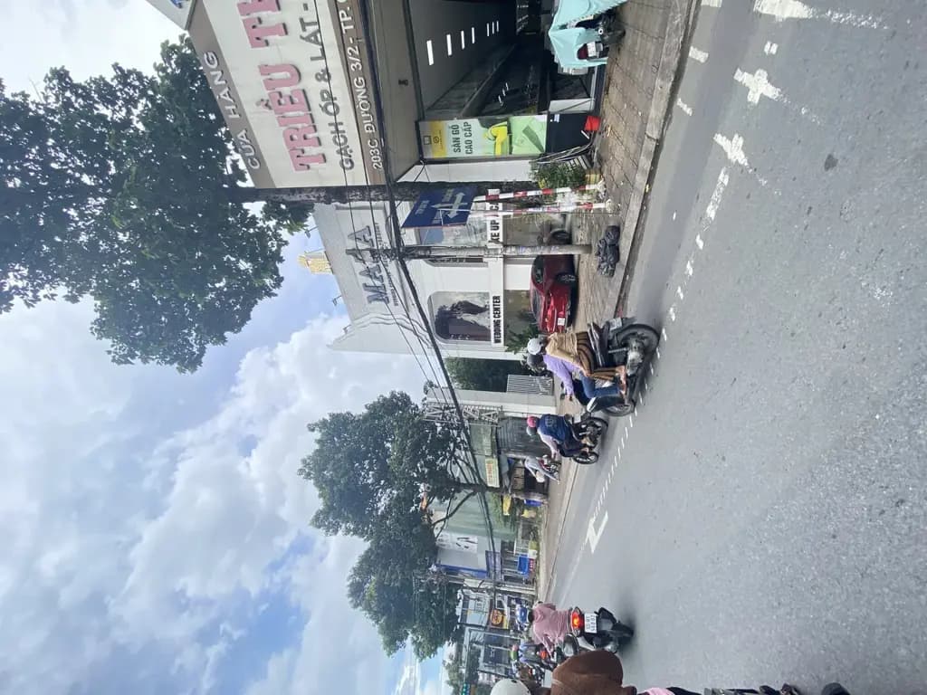 Main-SHOWROOM MẶT TIỀN ĐƯỜNG 3 THÁNG 2-2