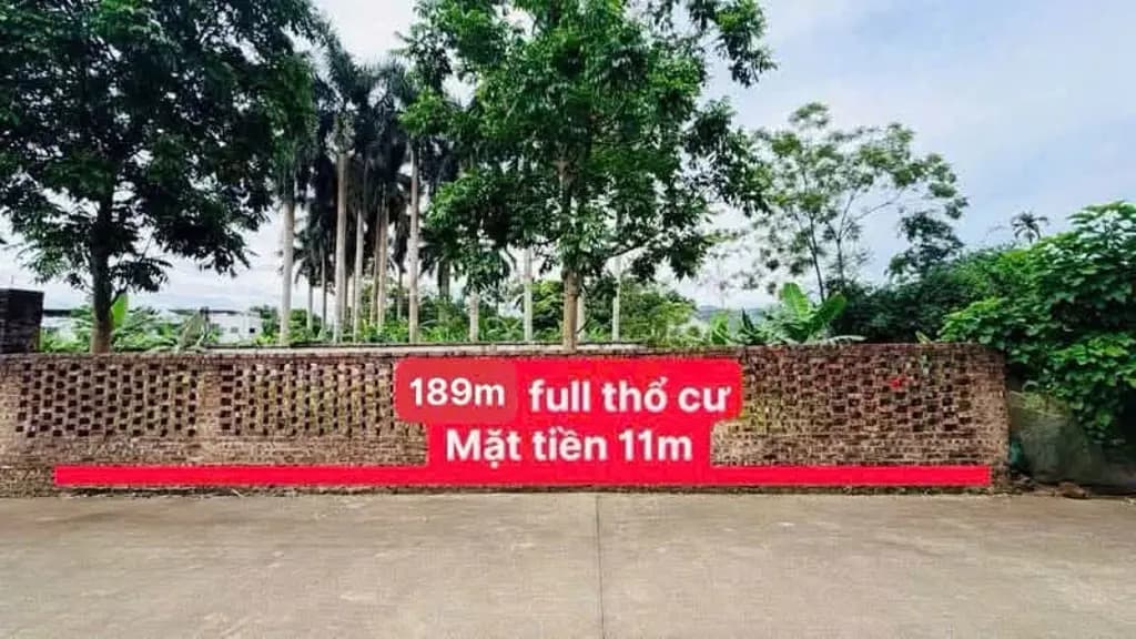 Bán Đất 100m2 có sẵn 100 m2 thổ cư giá nhỉnh 2 tỷ tại Đường Quốc Lộ 21A Tân Xã Huyện Thạch Thất Hà Nội